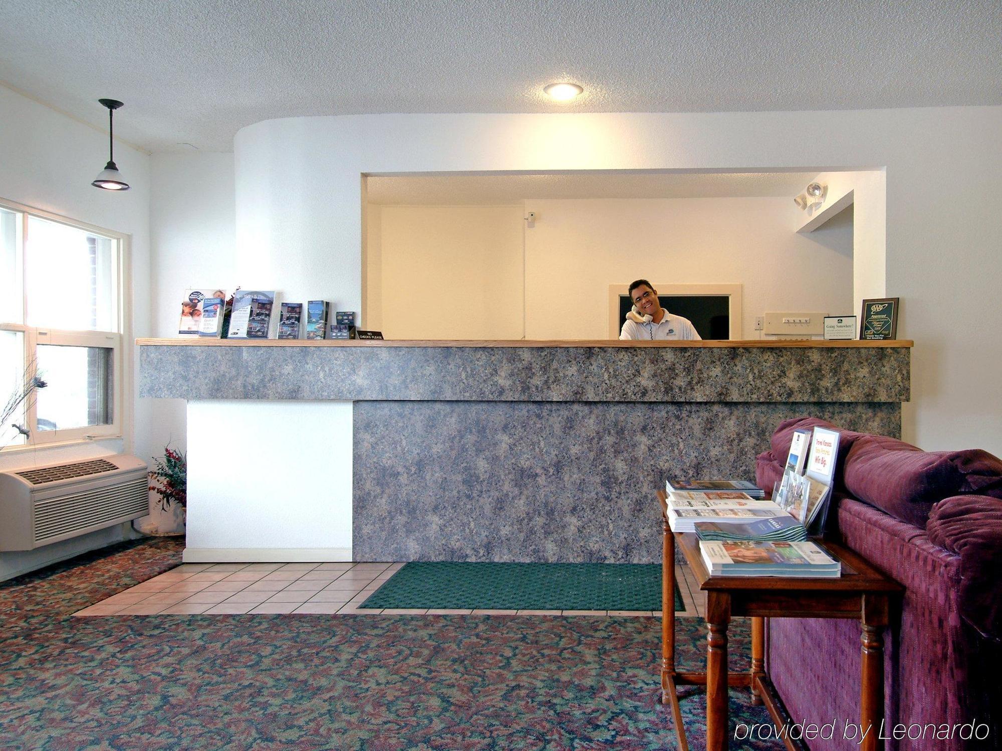 Econo Lodge Топика Интерьер фото